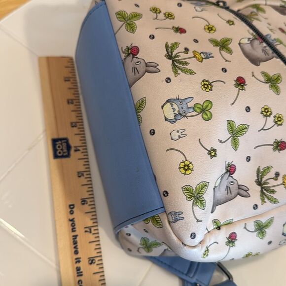 Loungefly Studio Ghibli My Neighbor Totoro Berry Picking Mini Backpack - Picture 11 of 11